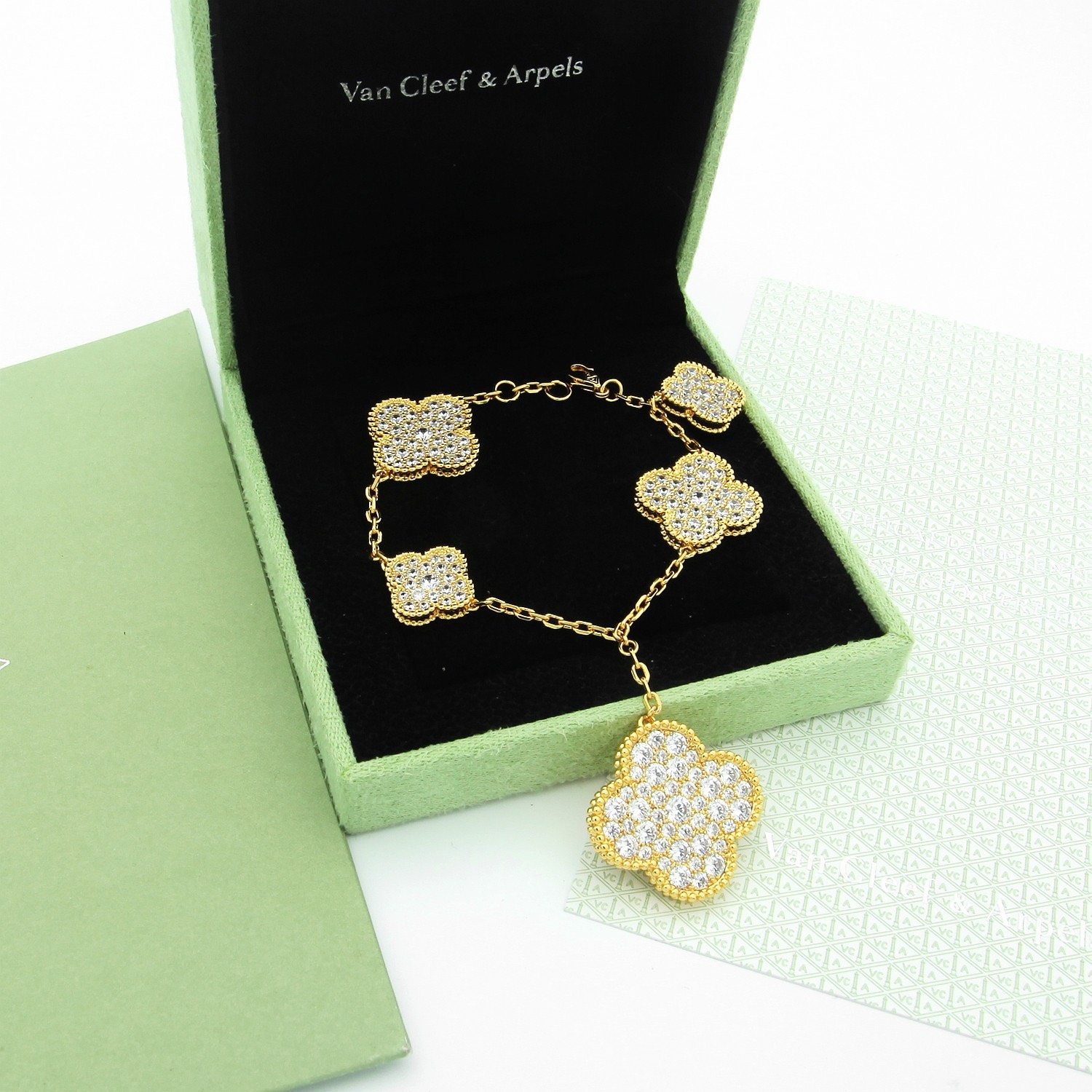 Bagsaaa V*n Cl**f & Arpel Alhambra, Paved Diamon Bracelet