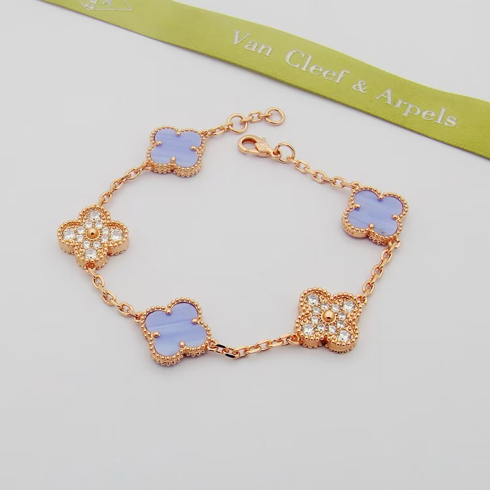 Bagsaaa V*n Cl**f & Arpel Alhambra, Paved D1am0nd Bracelet