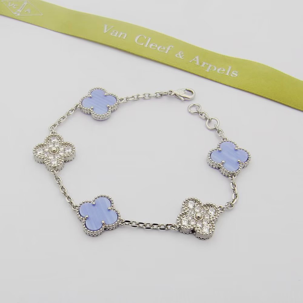 Bagsaaa V*n Cl**f & Arpel Alhambra, Paved D1am0nd Bracelet