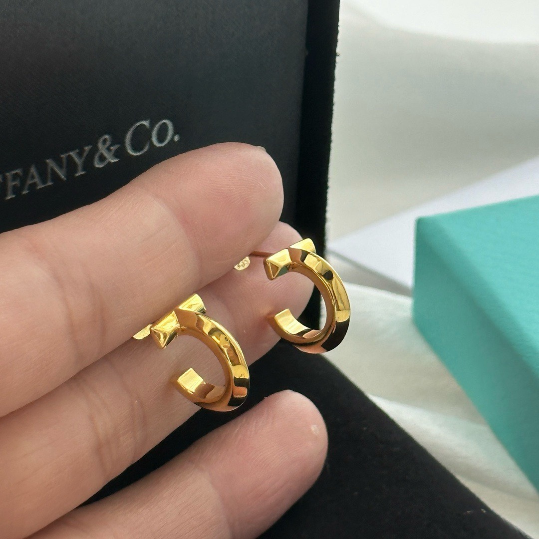 Bagsaaa T*f*ny&Co T*f*ny T T1 Hoop Earrings