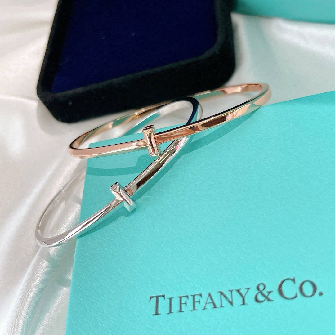 Bagsaaa T*f*ny&Co Narrow Hinged Bangle