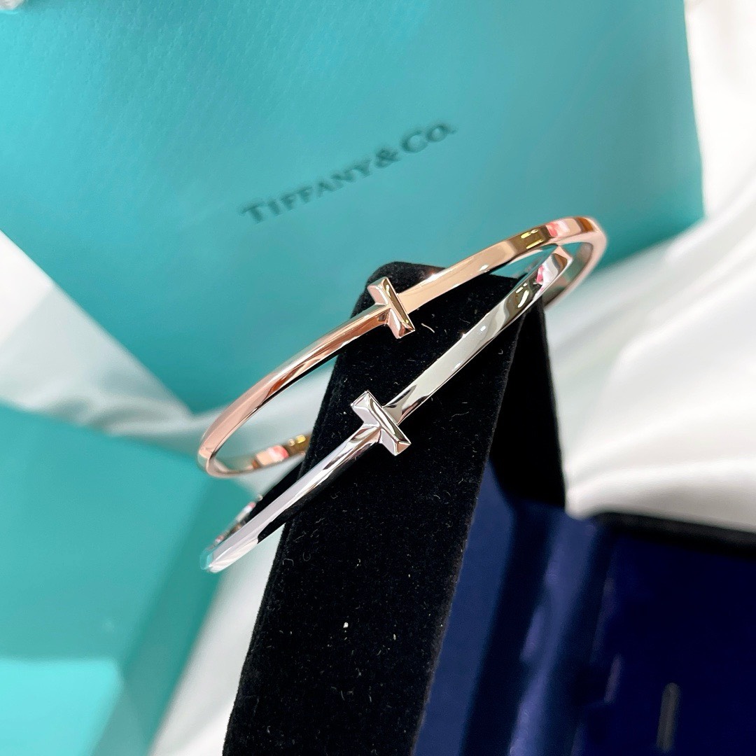 Bagsaaa T*f*ny&Co Narrow Hinged Bangle