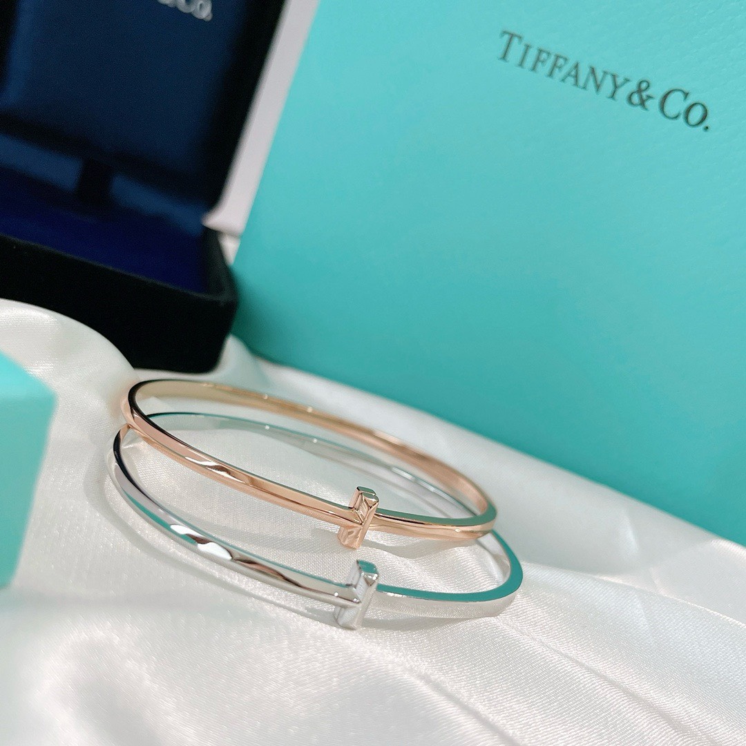Bagsaaa T*f*ny&Co Narrow Hinged Bangle