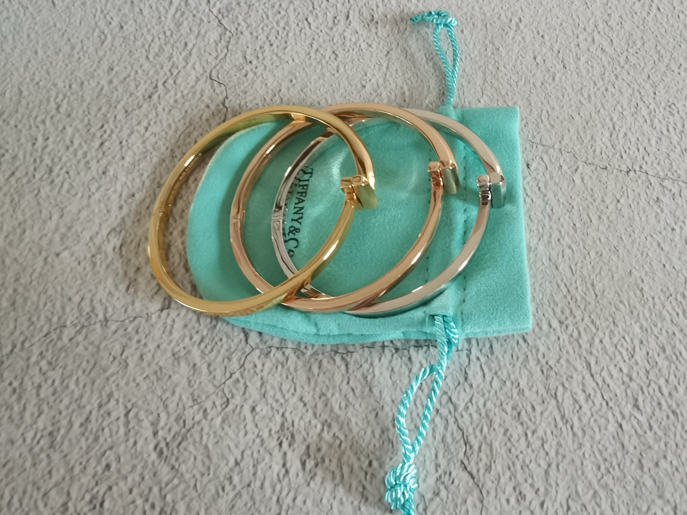 Bagsaaa T*f*ny&Co Hinged Bangle