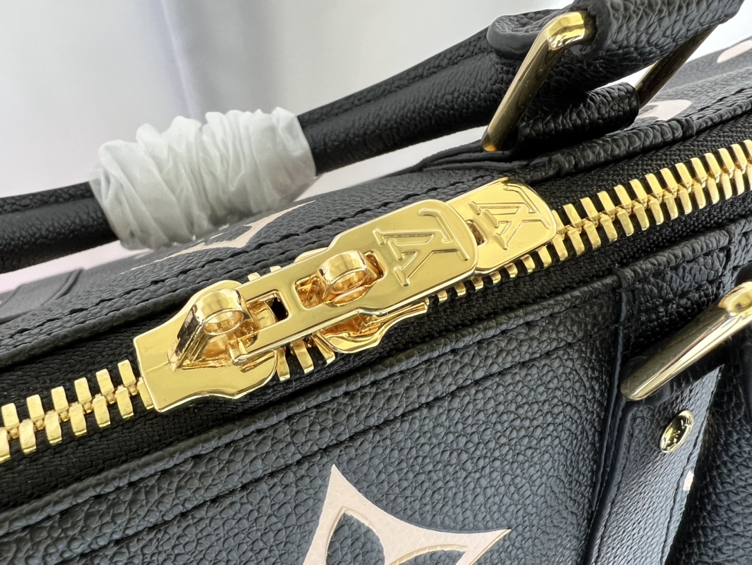 Bagsaaa L0vis Vvtt0n L0vis Keepall empreinte black 45cm