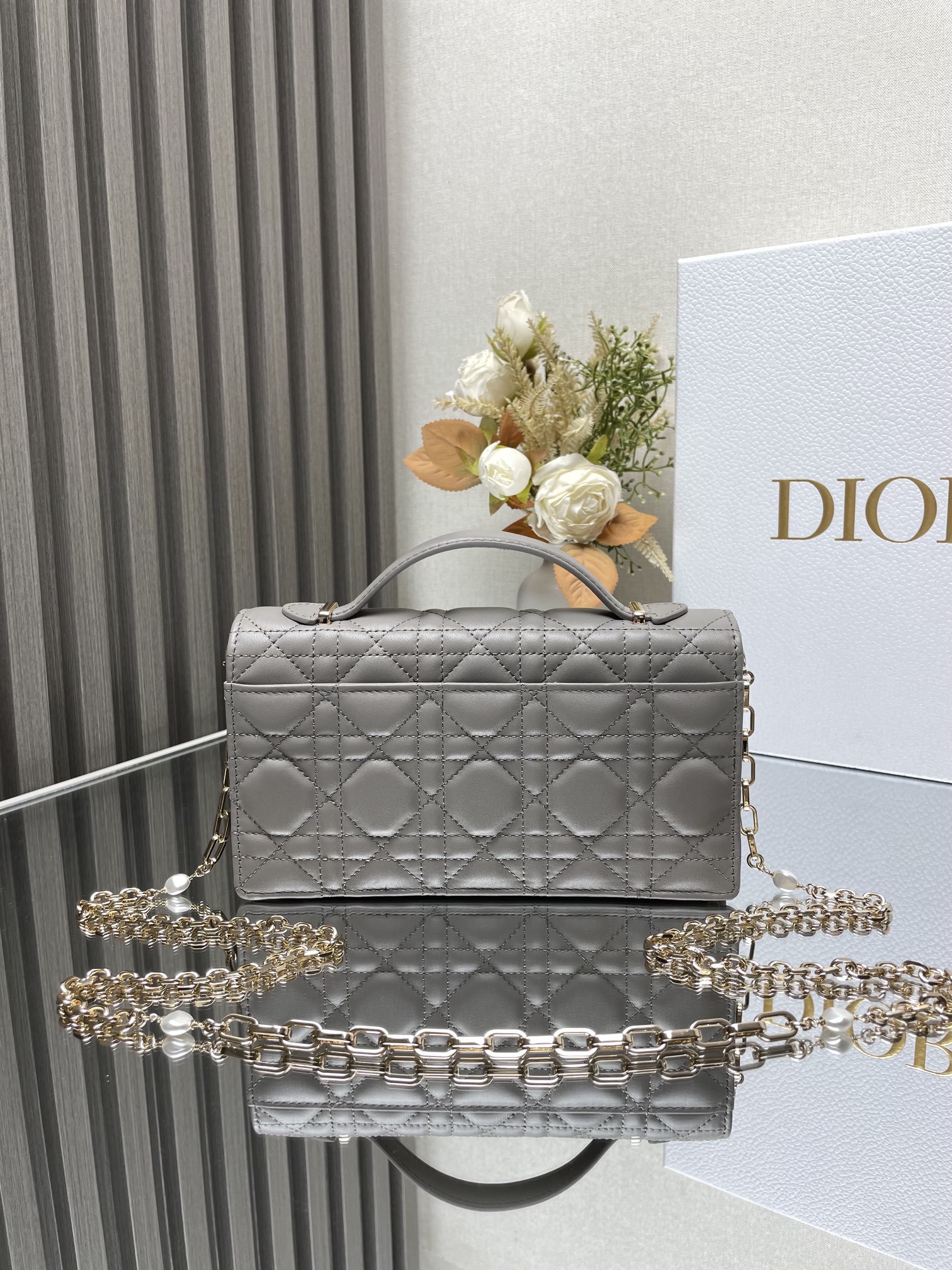 Bagsaaa Miss D10r Bag In Grey - 21x11.5x4.5cm