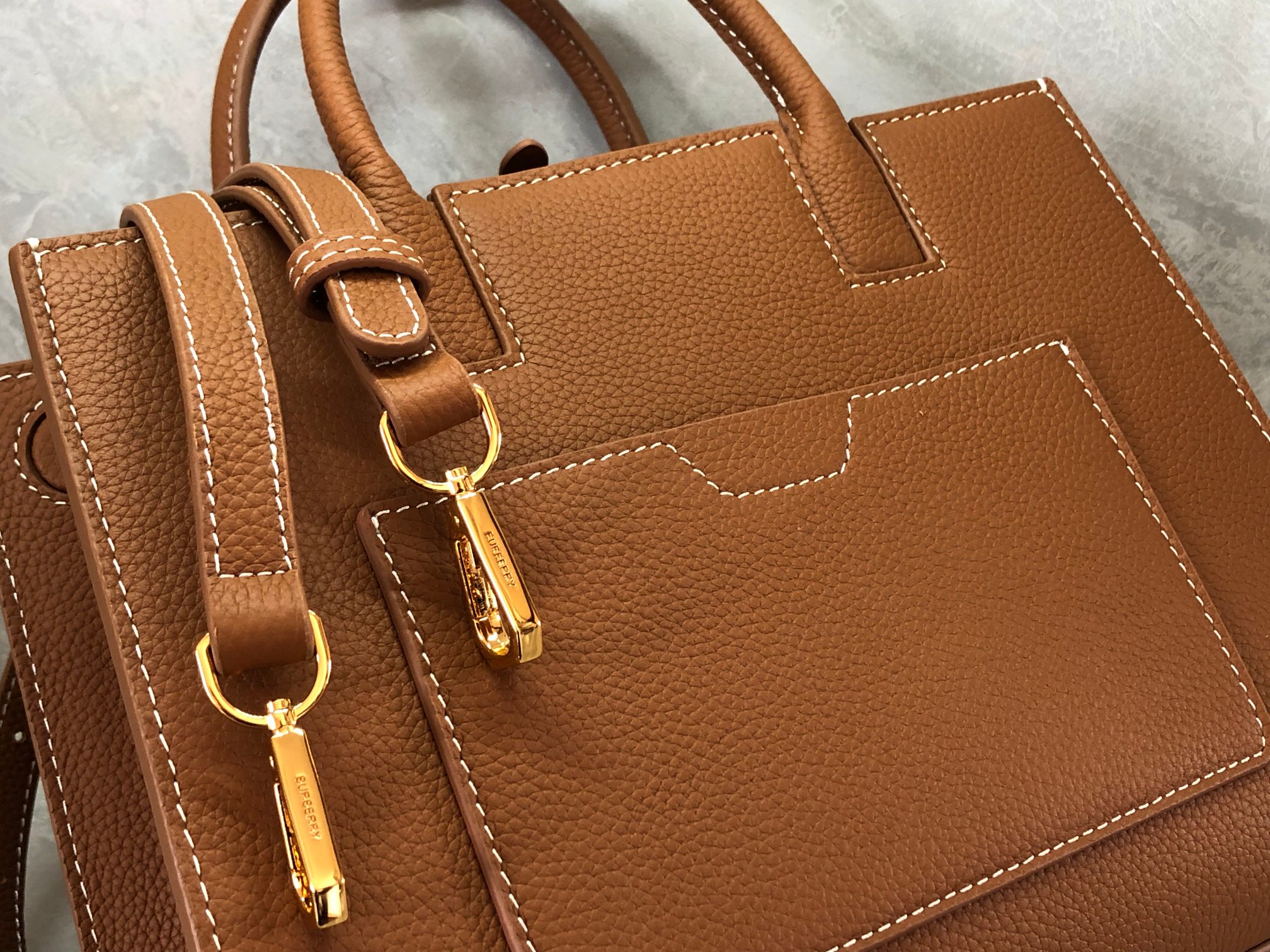 Bagsaaa Bv*b*rry Frances Mini Brown Bag - 27*11*20cm