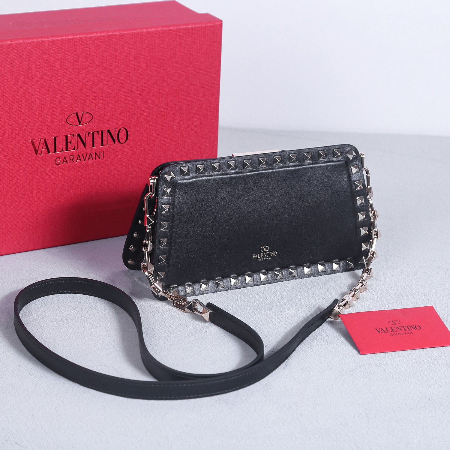 Bagsaaa Va1e*ntin0 Garavani Rockstud bag in calfskin black - 21*12*6cm