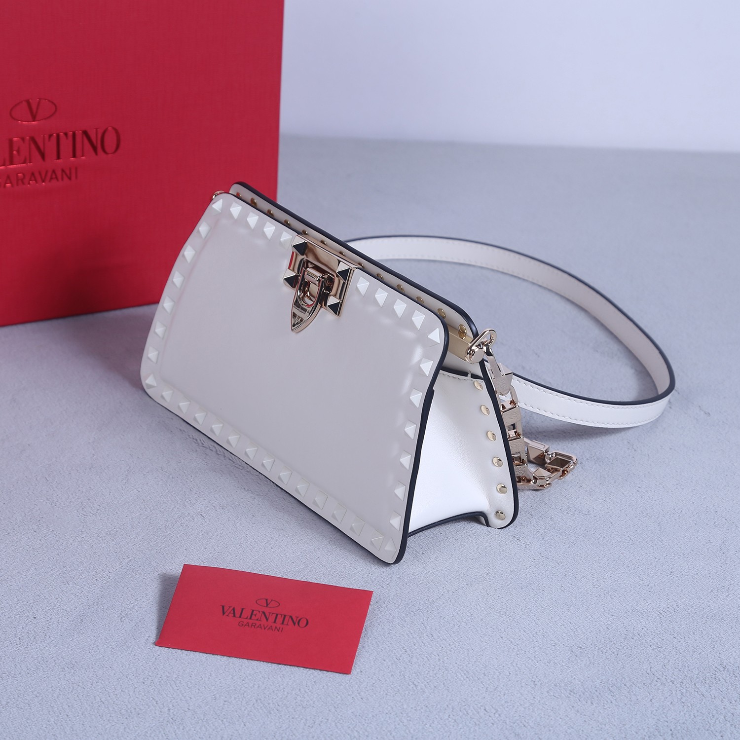 Bagsaaa Va1e*ntin0 Garavani Rockstud bag in calfskin white - 21*12*6cm