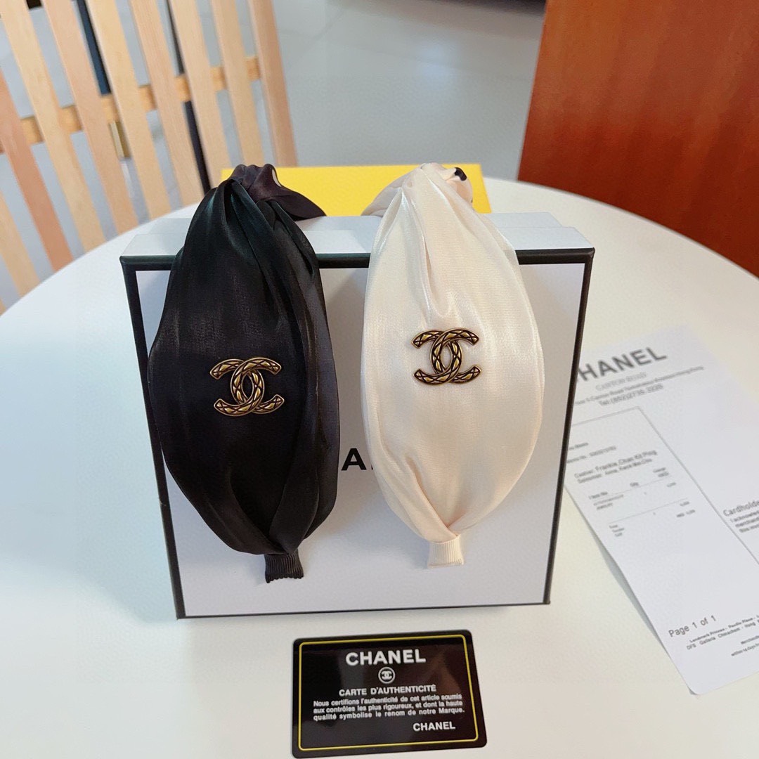 Bagsaaa Ch**el Satin Headband 