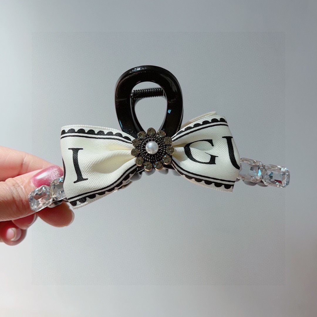 Bagsaaa Gvc*1 Hairclip