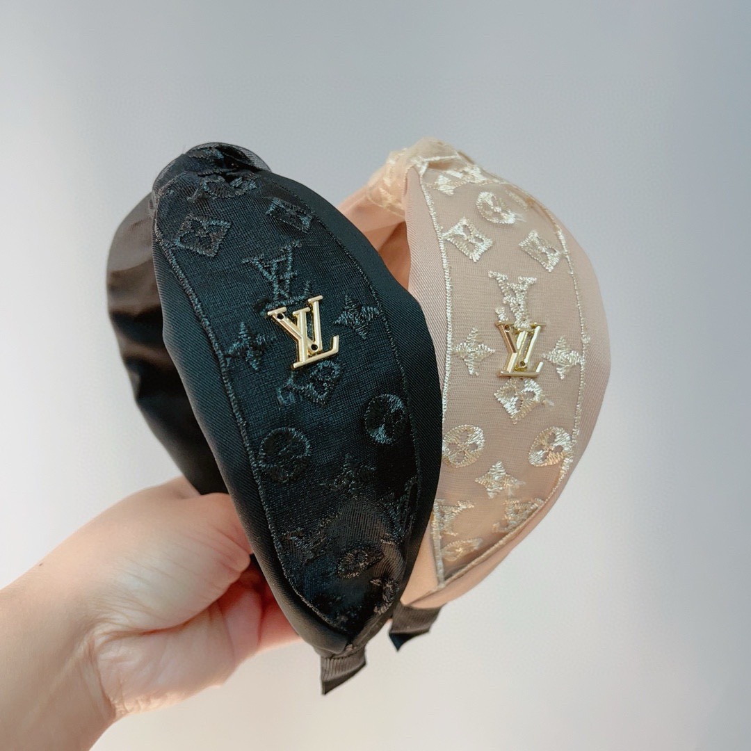 Bagsaaa L0vis Vvtt0n Headband 