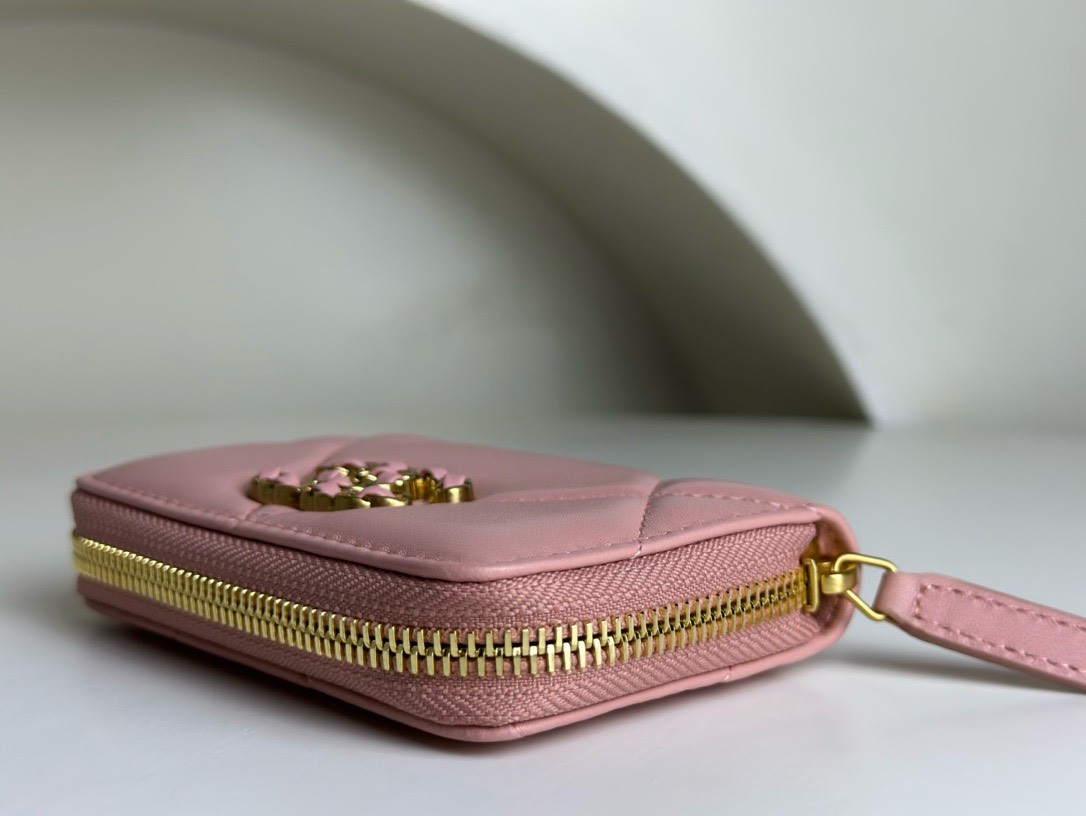 Bagsaaa Chane 19 Coin Purse Pink Gold Hardware - 7.5×2×11.cm