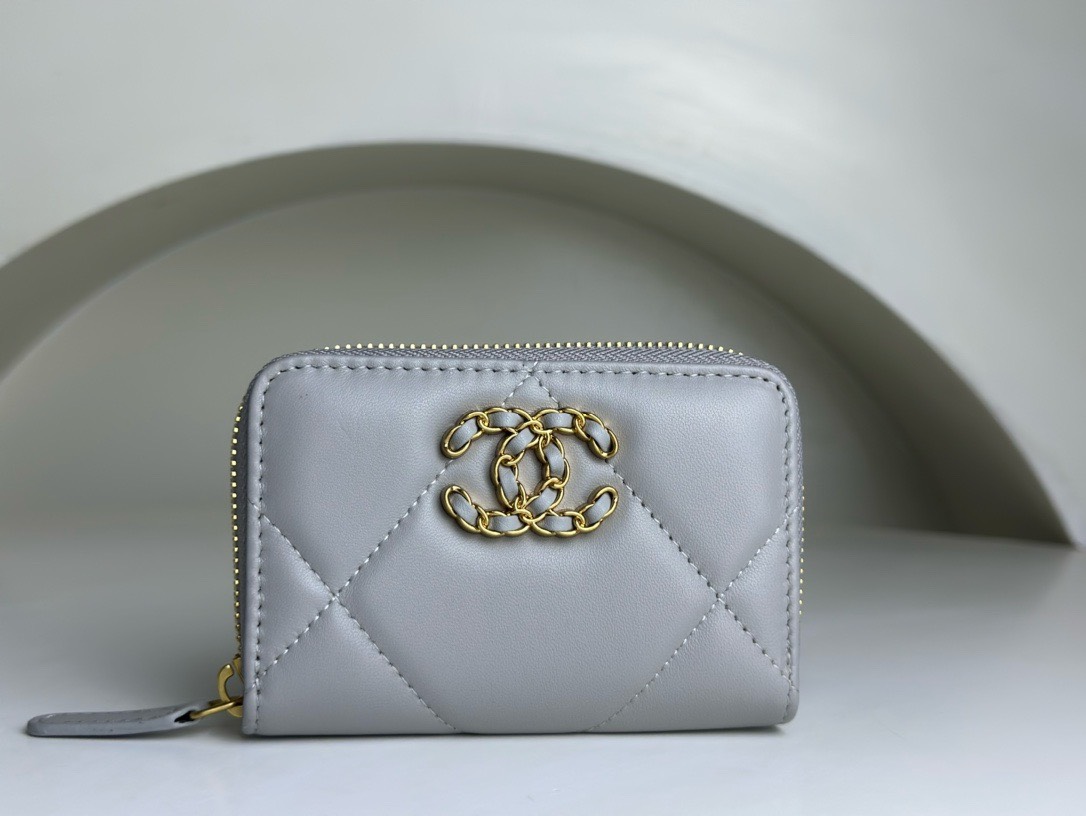Bagsaaa Chane 19 Coin Purse Grey Gold Hardware - 7.5×2×11.cm