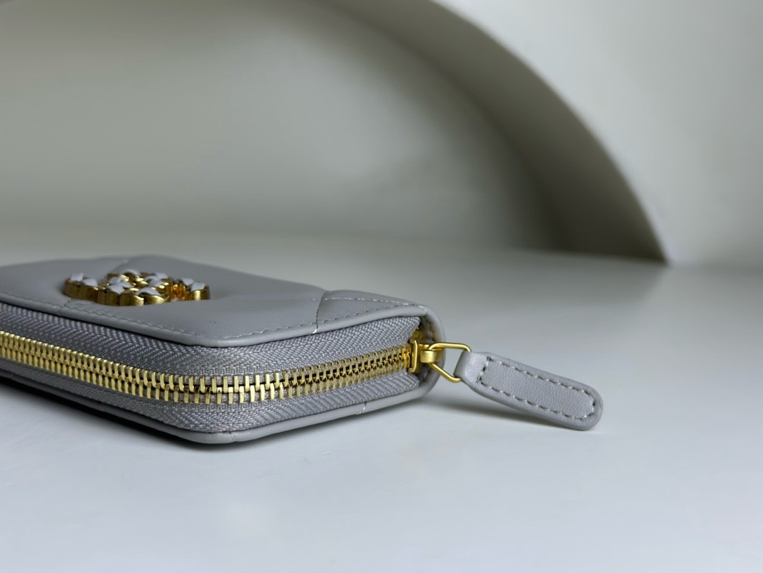 Bagsaaa Chane 19 Coin Purse Grey Gold Hardware - 7.5×2×11.cm