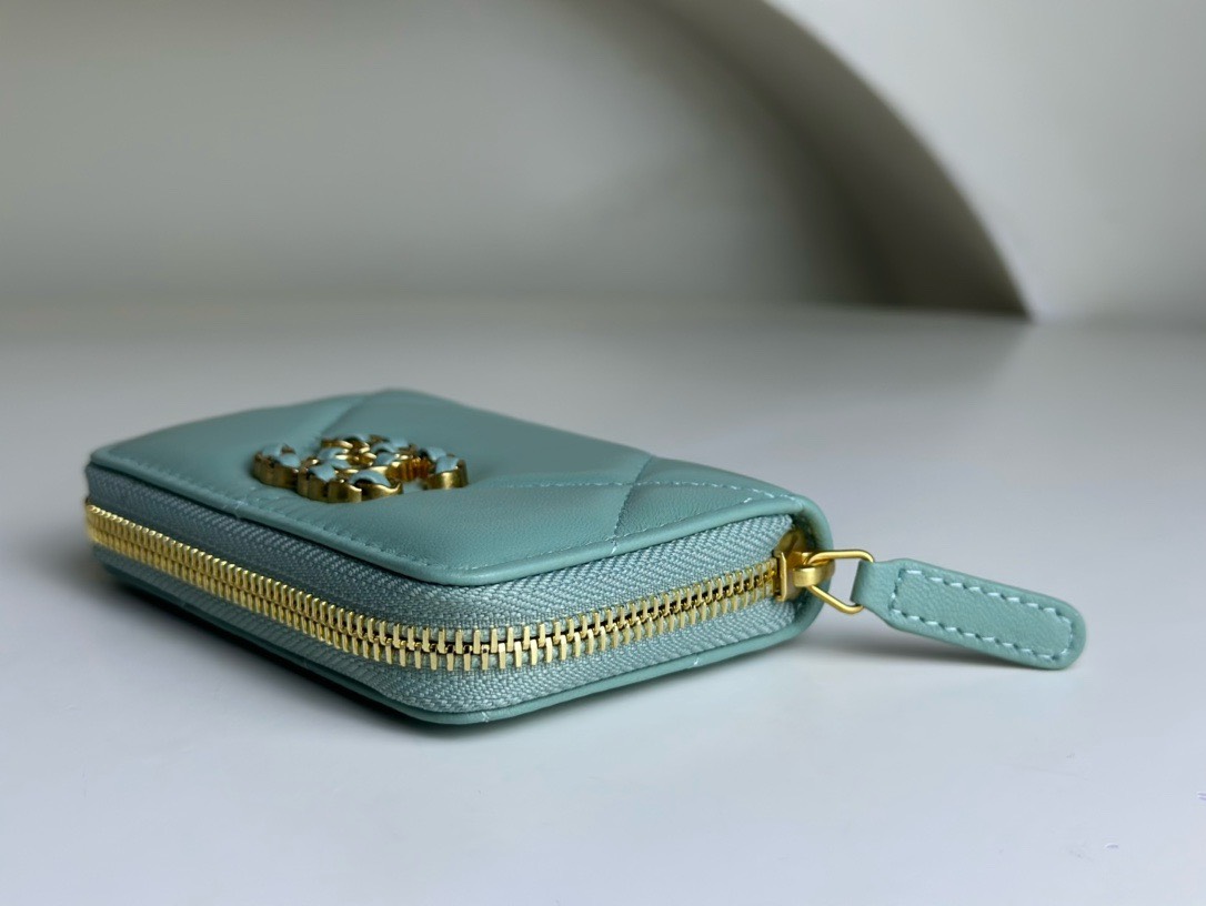 Bagsaaa Chane 19 Coin Purse Blue Gold Hardware - 7.5×2×11.cm