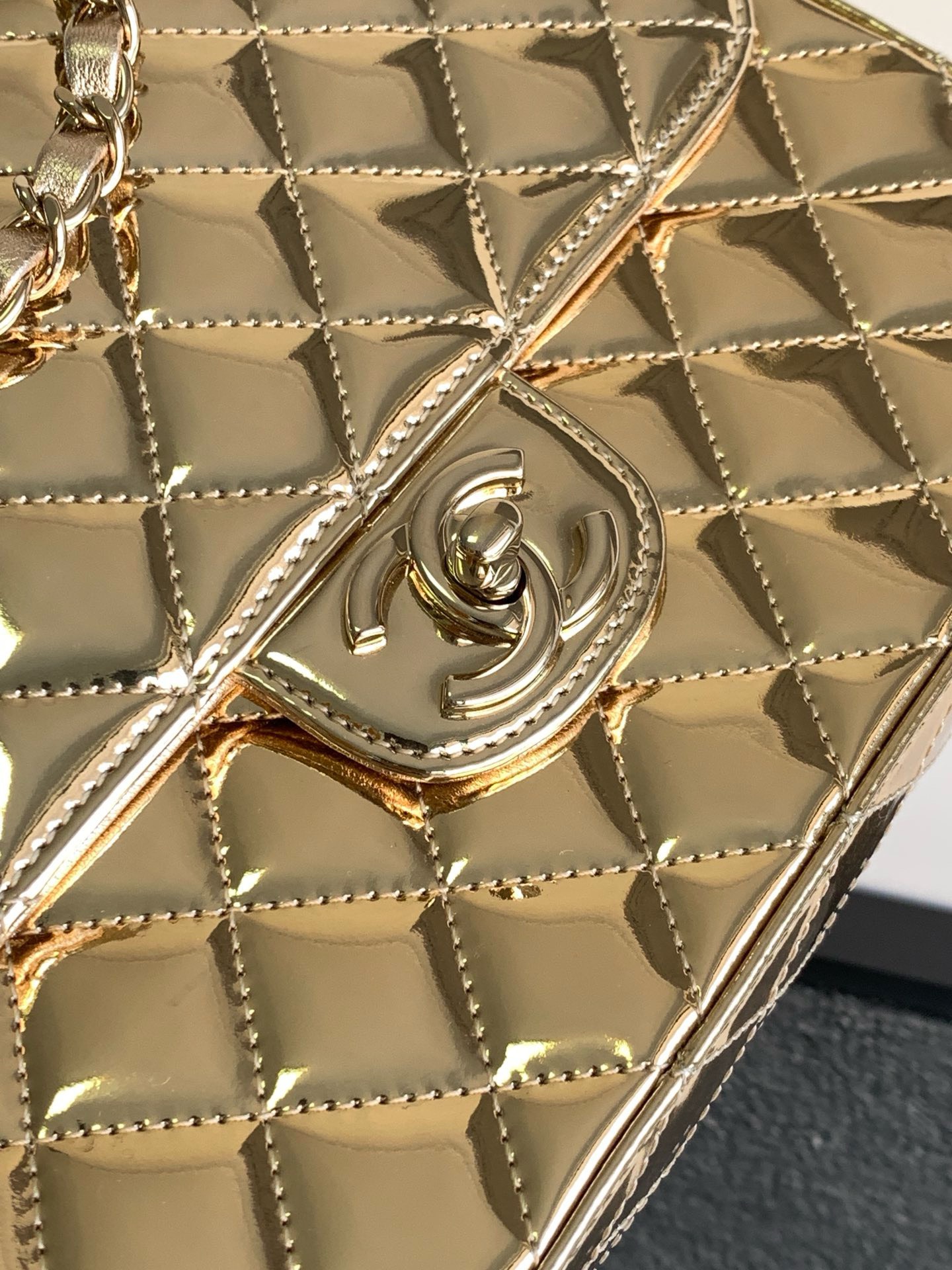 Bagsaaa Ch**el 24C Hollywood gold mirror calfskin leather backpack