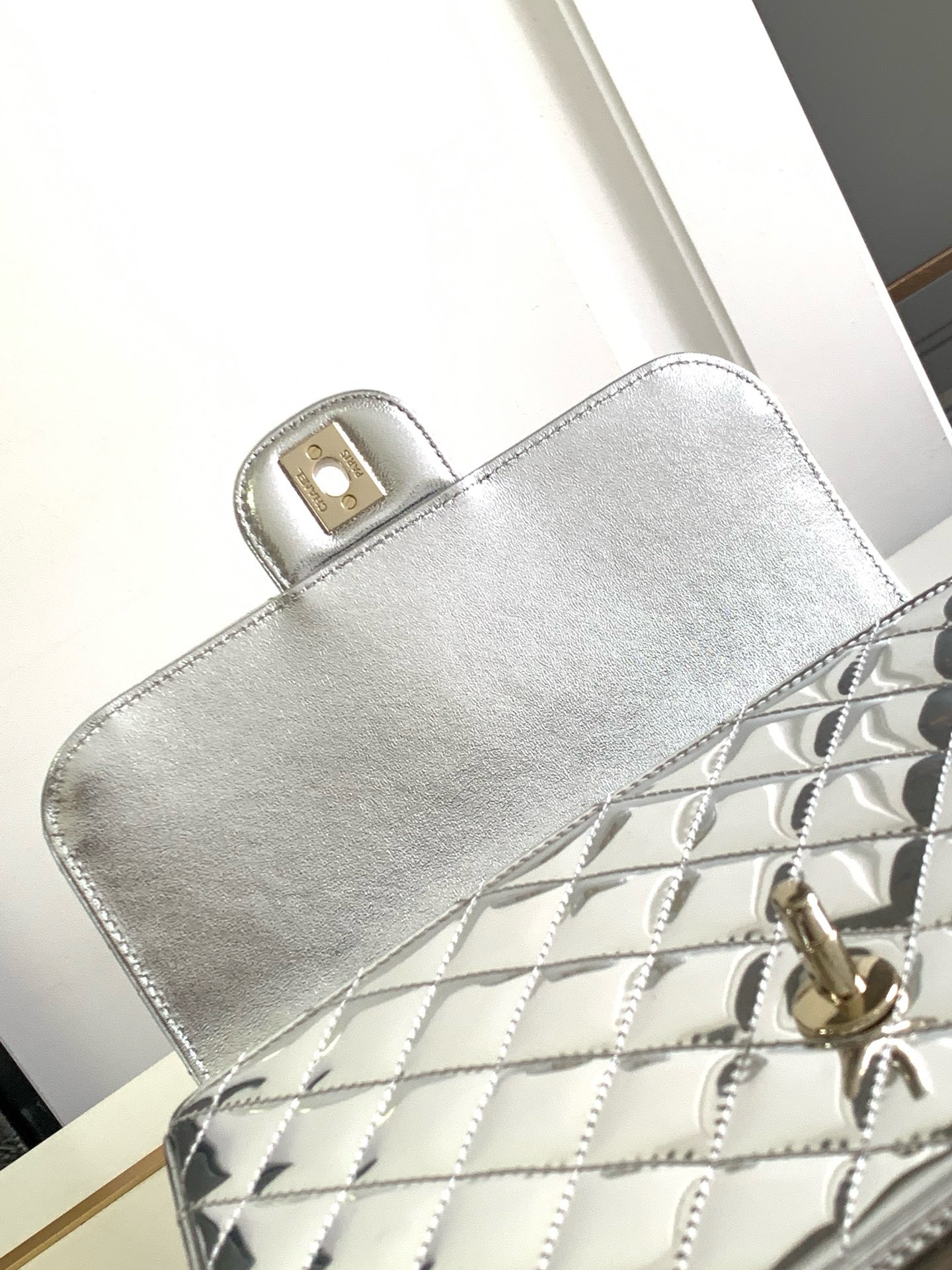 Bagsaaa Ch**el 24C Hollywood silver mirror calfskin leather backpack
