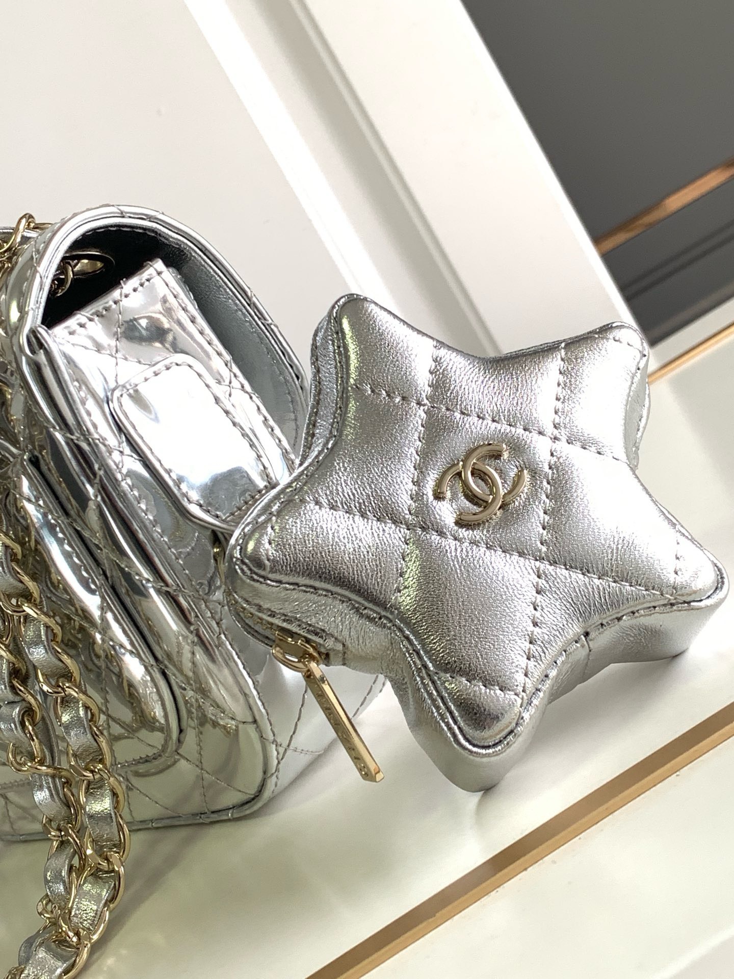 Bagsaaa Ch**el 24C Hollywood gold mirror calfskin leather flap bag