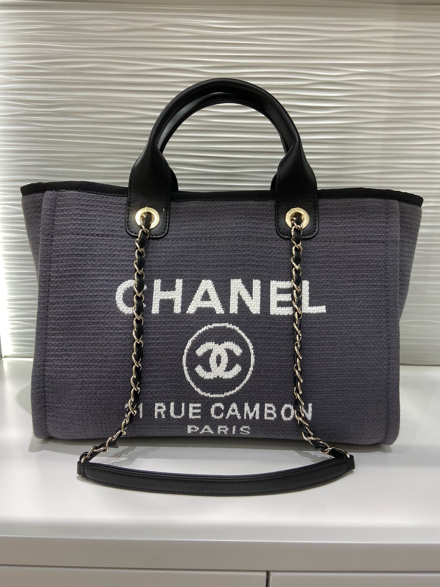 Bagsaaa Ch**el Small Deauville Grey Shopping bag - 33x26x15.5cm