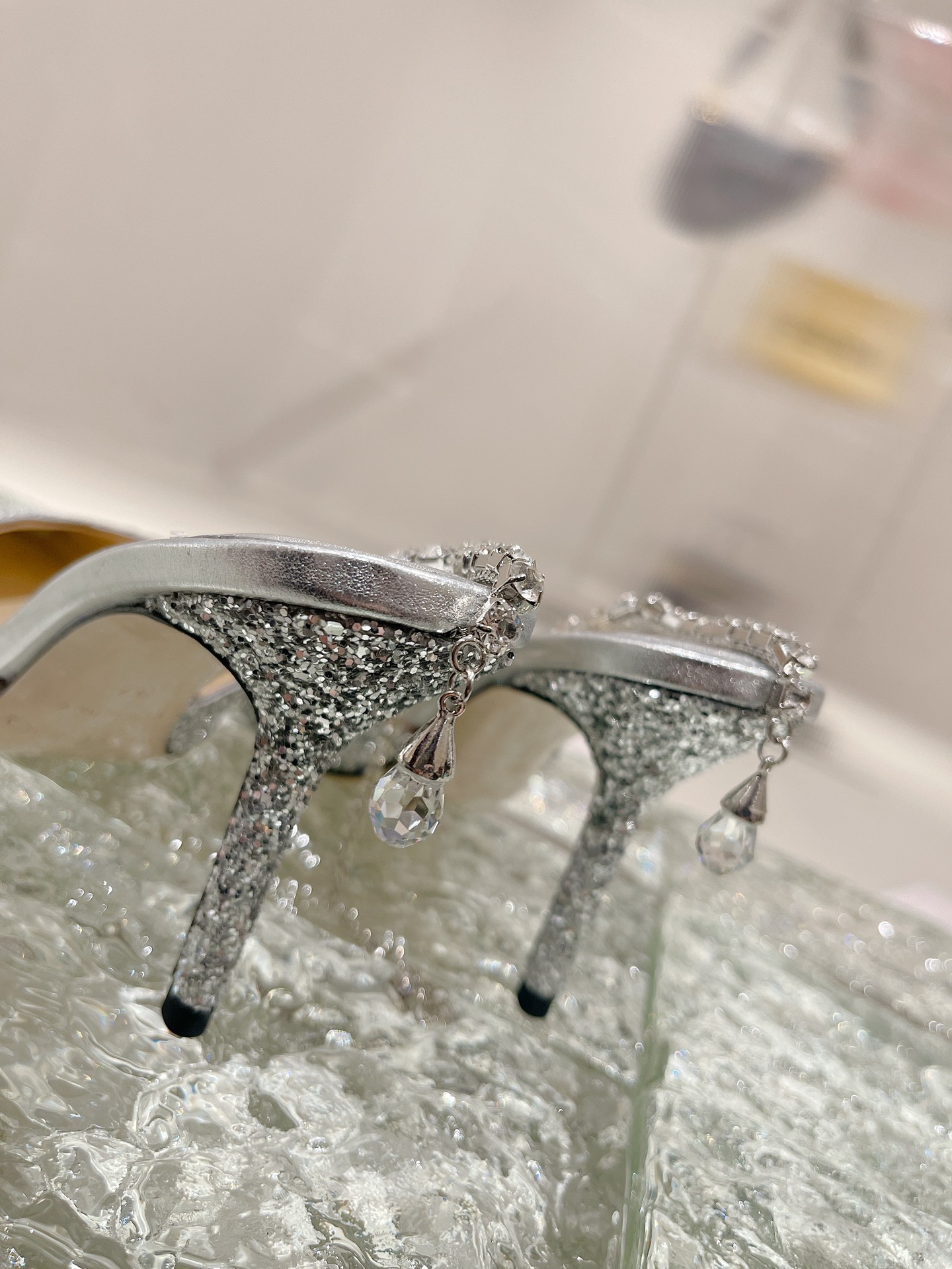 Bagsaaa J1m*y Ch00 Saeda 100 Silver Glittered Pumps