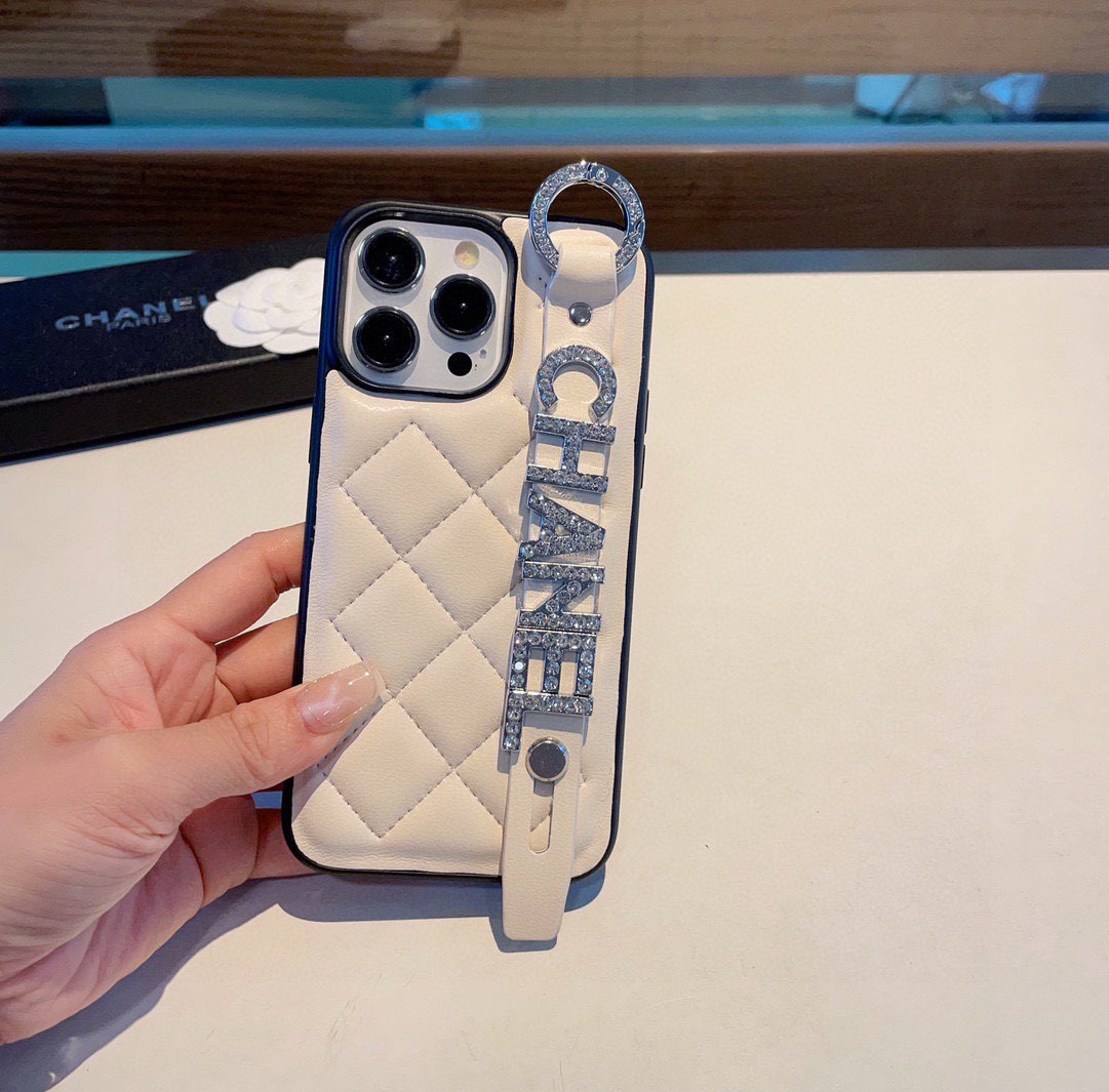 Bagsaaa Ch**el Lambskin Leather With Crystal Logo Phone Case