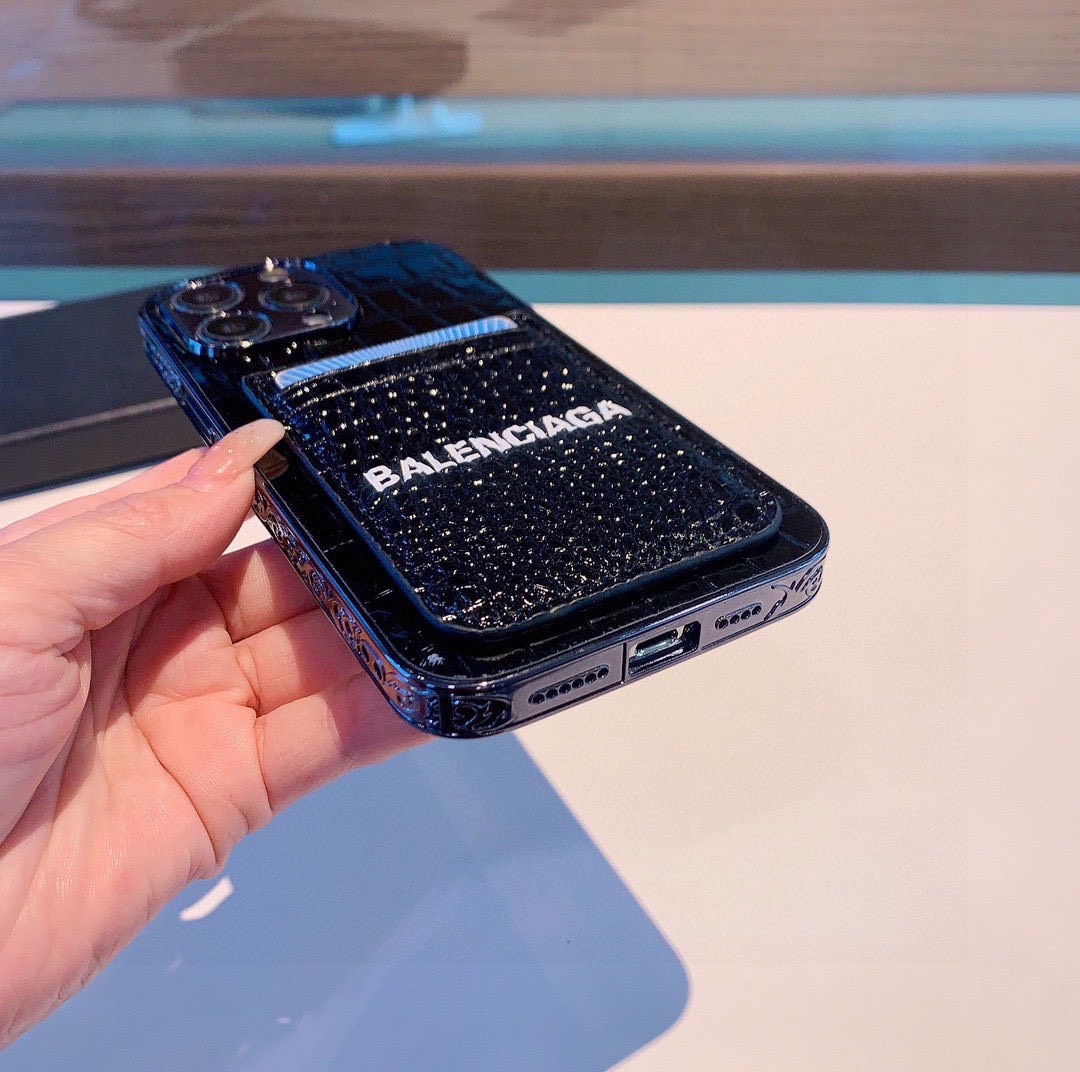 Bagsaaa Ba1en*iaga Crocodile Black Phone Case