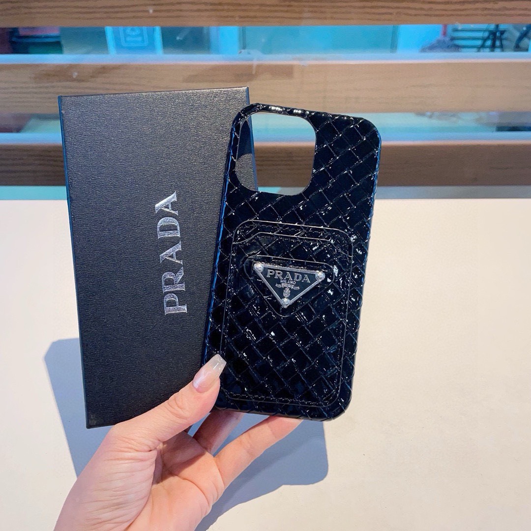 Bagsaaa Pra*a Patent Leather Phone Case