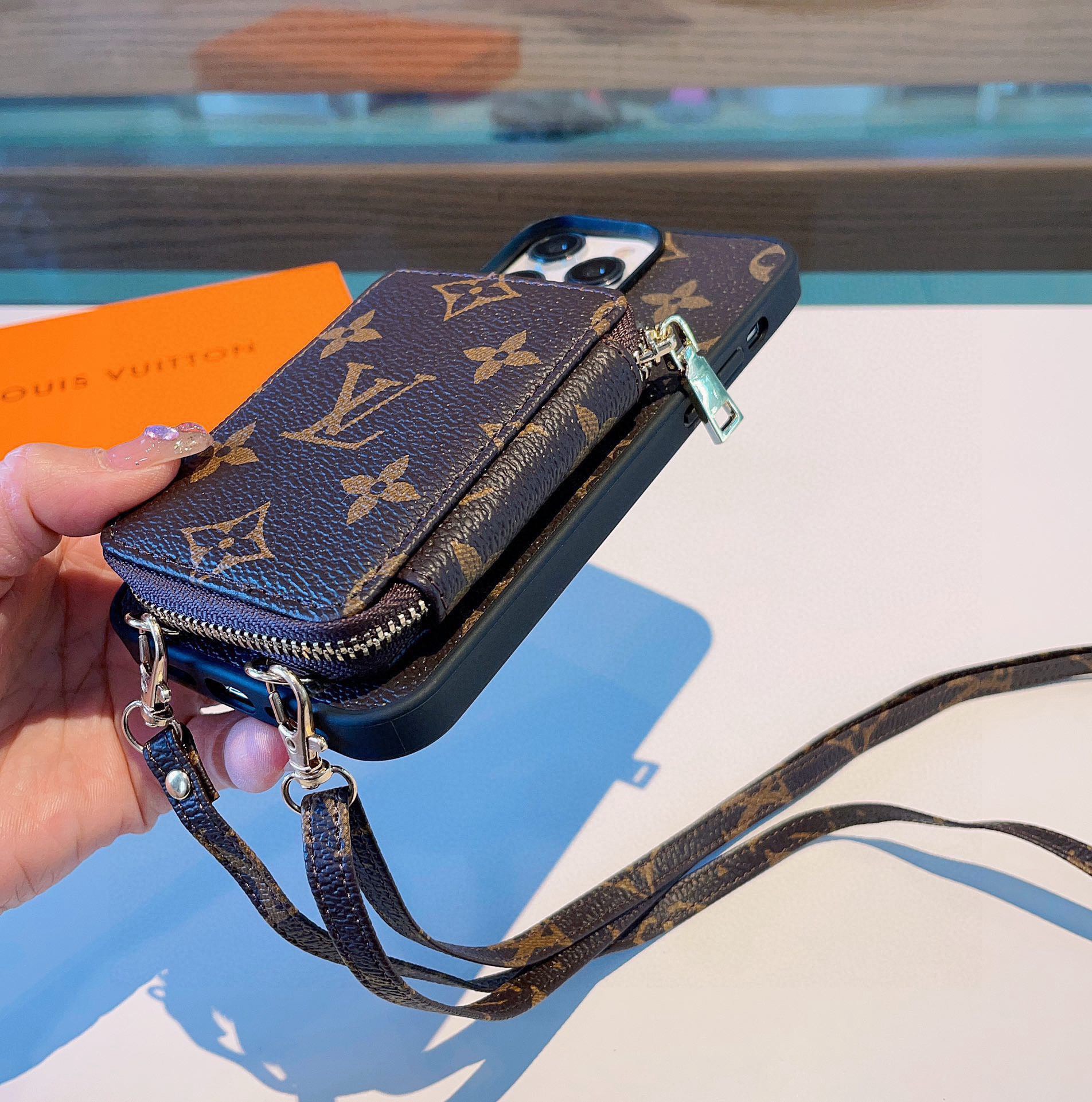 Bagsaaa L0vis Vvtt0n Monogram Canvas Strap With Small Pocket Phone Case