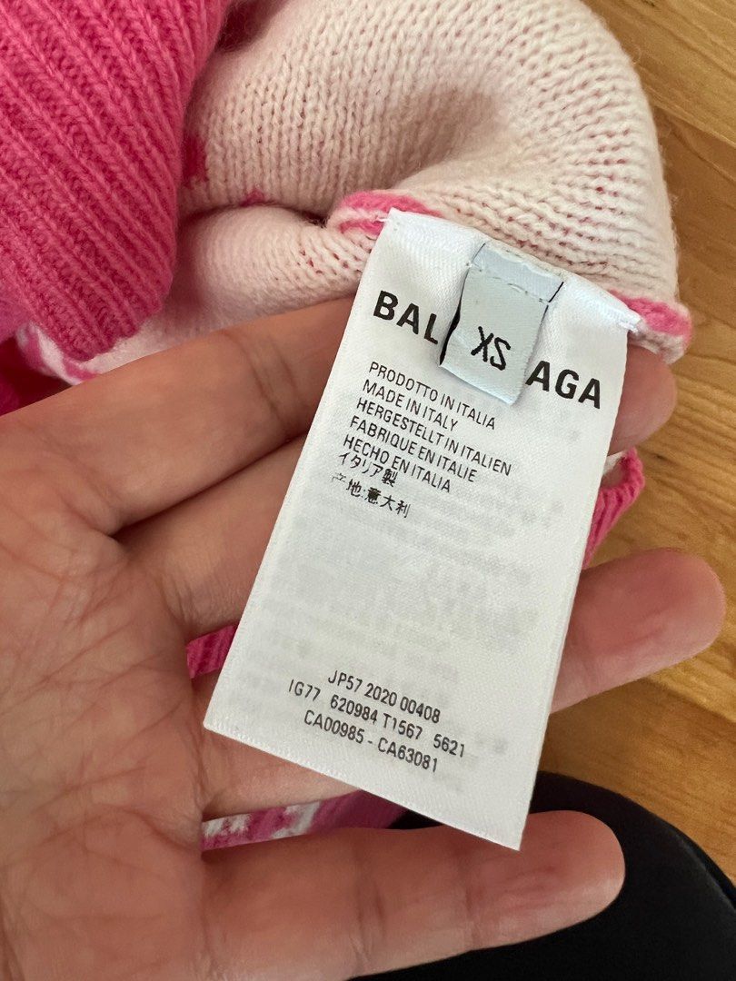 Bagsaaa Ba1en*iaga Pink Cardigan