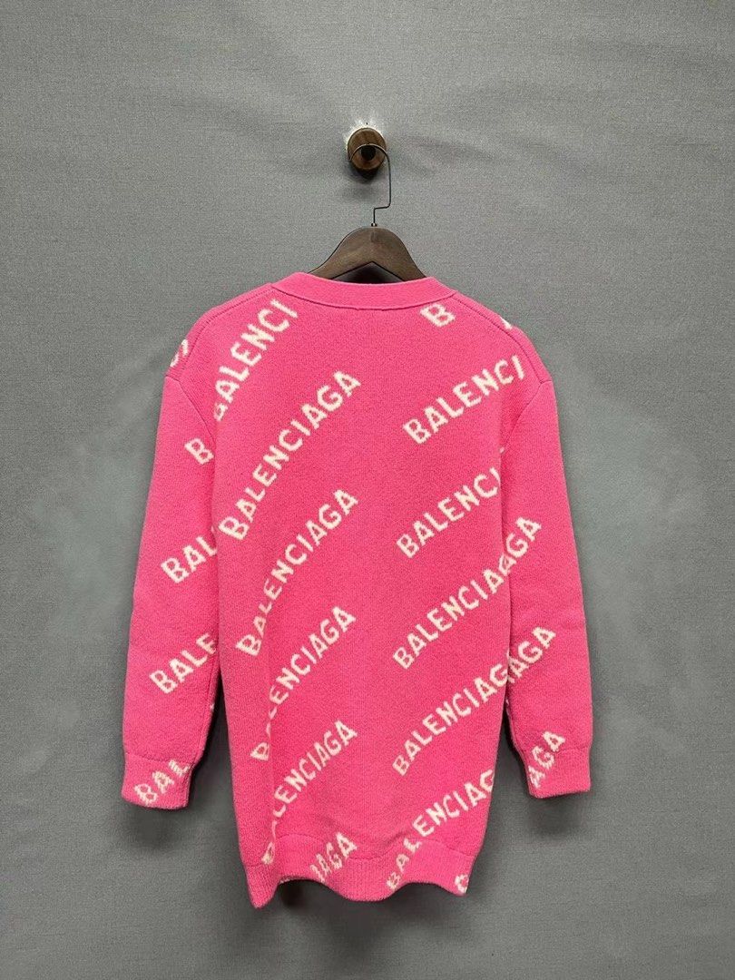 Bagsaaa Ba1en*iaga Pink Cardigan