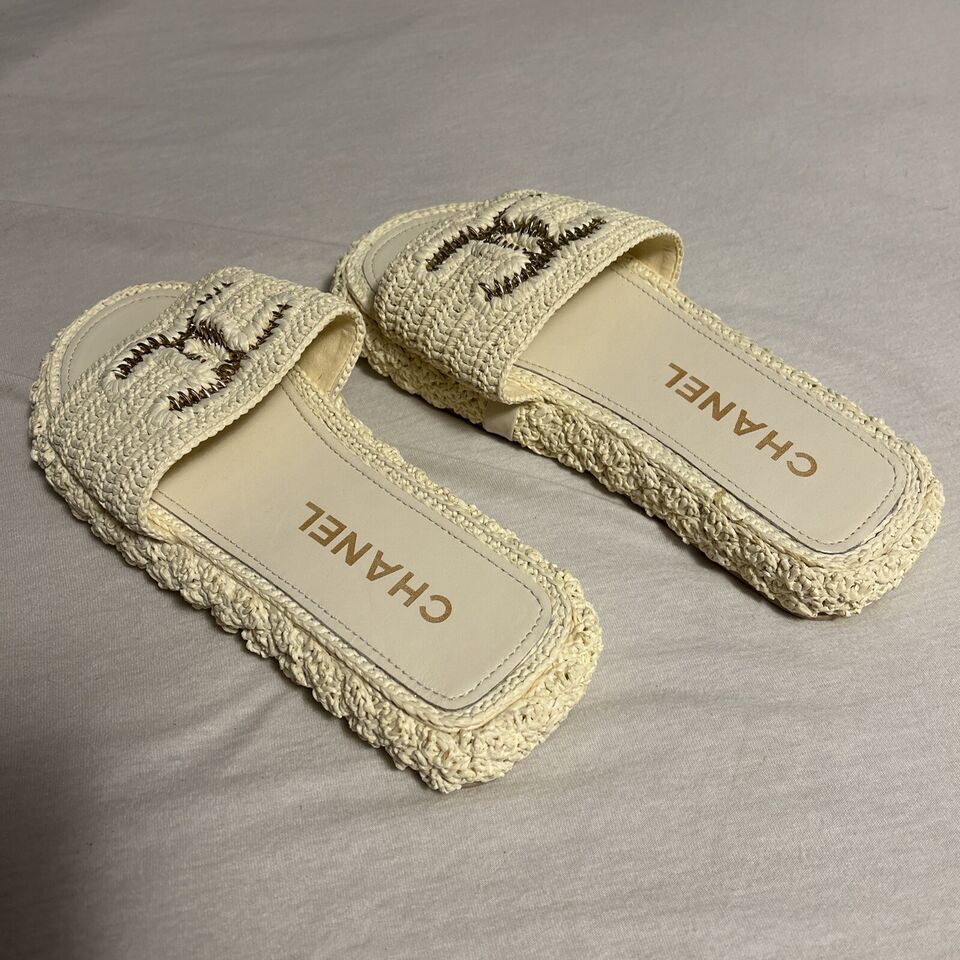 Bagsaaa Cahnel Raffia Braided Cord CC Mules Light Beige