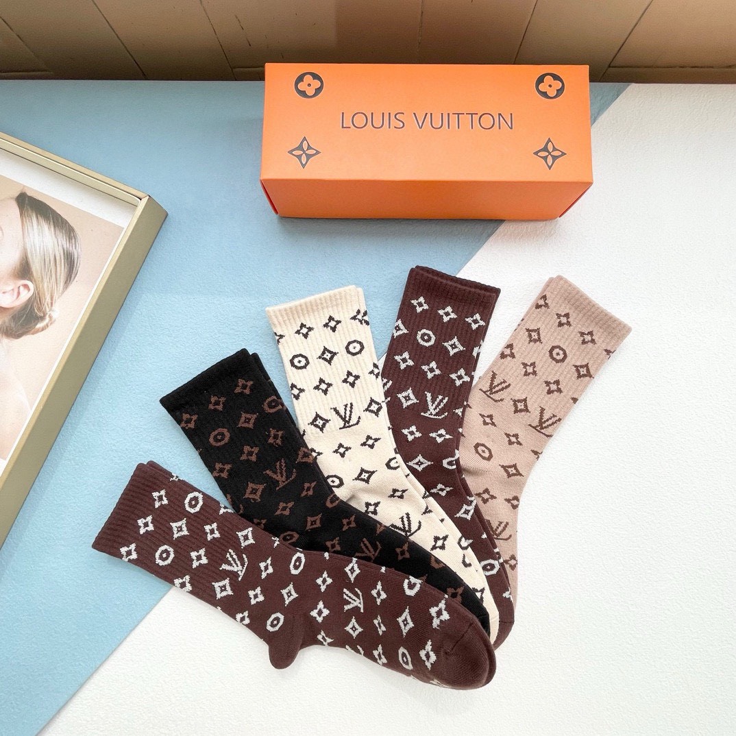 Bagsaaa L0vis Vvtt0n Monogram 4 colors Socks set