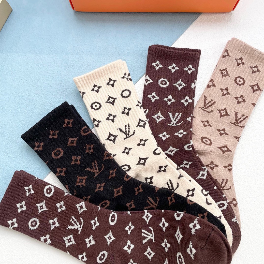 Bagsaaa L0vis Vvtt0n Monogram 4 colors Socks set