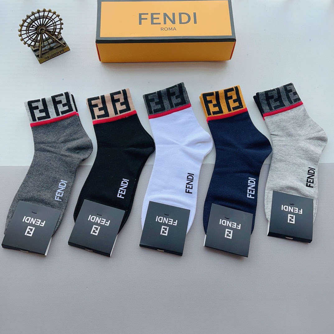 Bagsaaa F**di Short Socks set