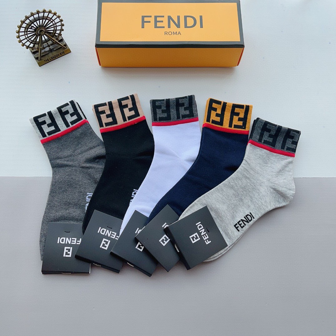 Bagsaaa F**di Short Socks set