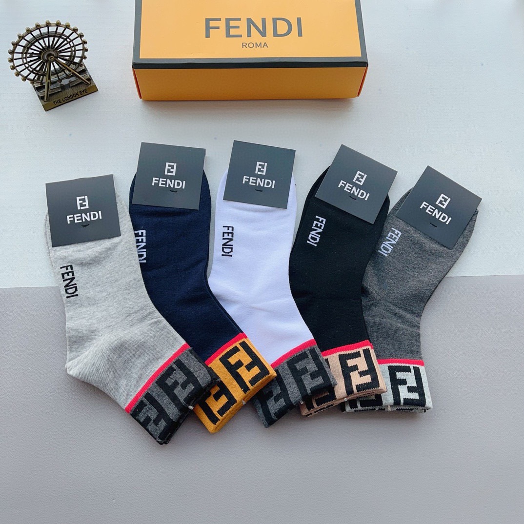 Bagsaaa F**di Short Socks set