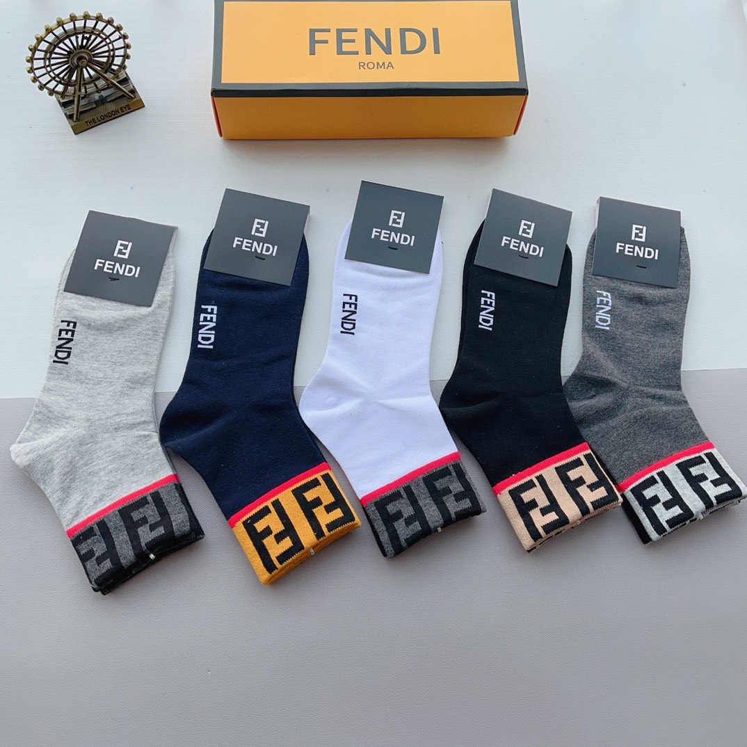 Bagsaaa F**di Short Socks set