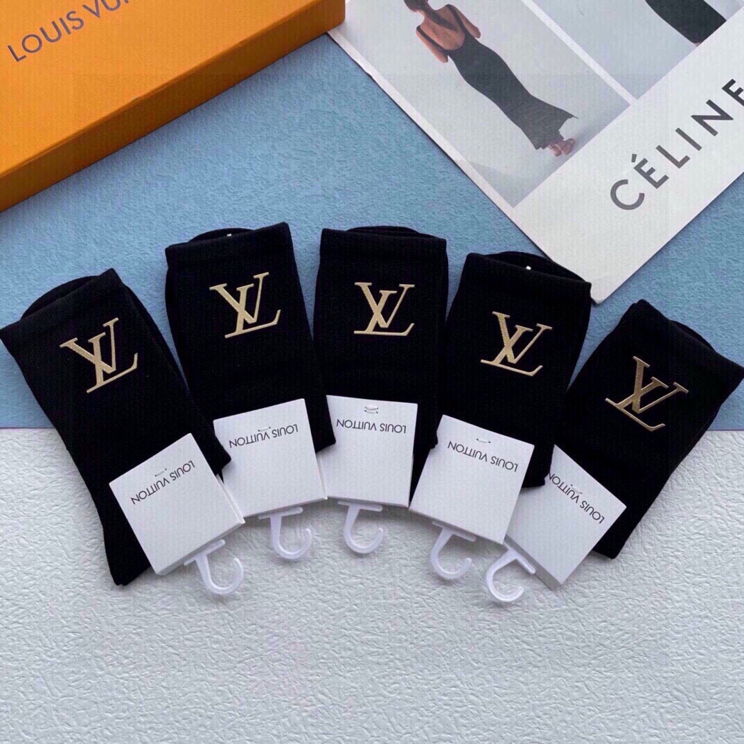 Bagsaaa L0vis Vvtt0n Gold LV Logo Black Socks Set