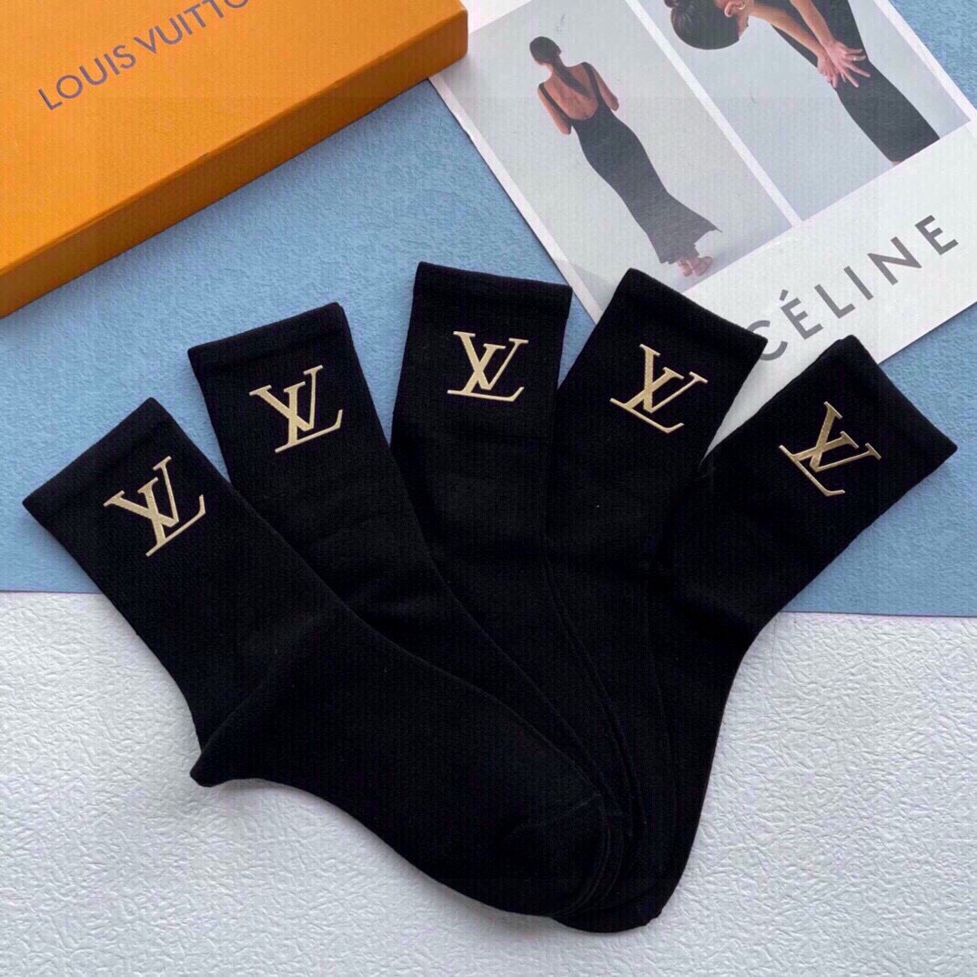 Bagsaaa L0vis Vvtt0n Gold LV Logo Black Socks Set
