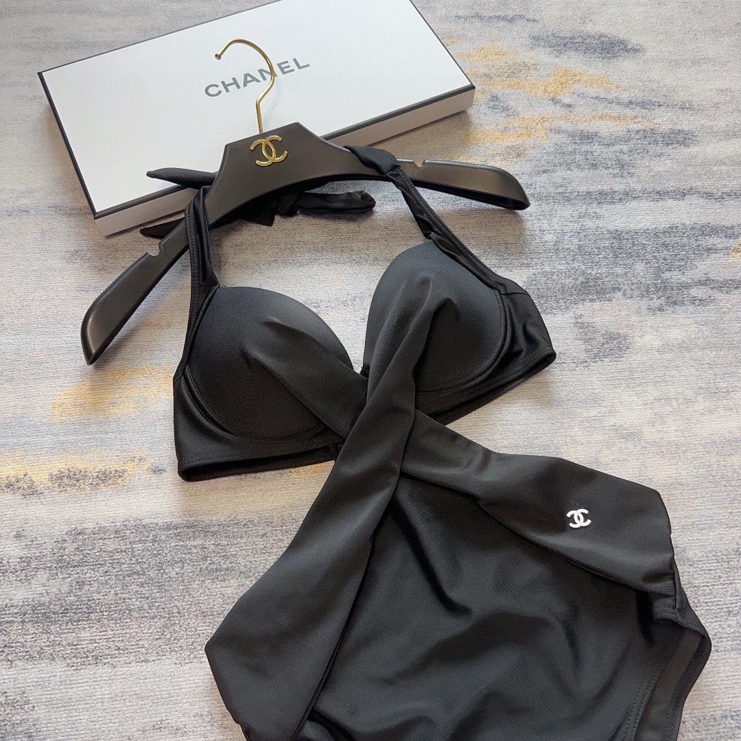 Bagsaaa Ch**el Black Bikini