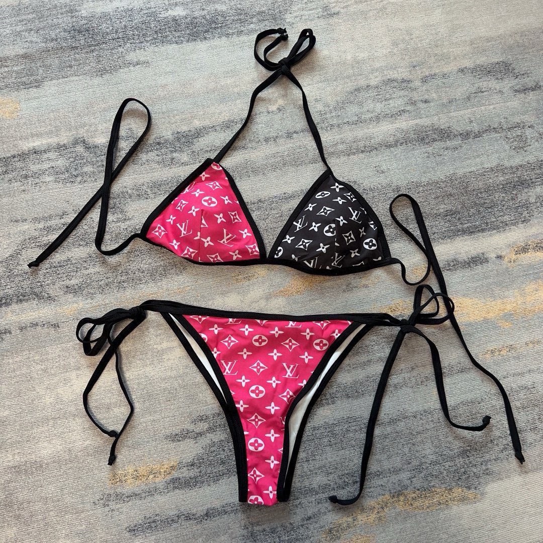 Bagsaaa L0vis Vvtt0n Reversible Black and Pink Bikini