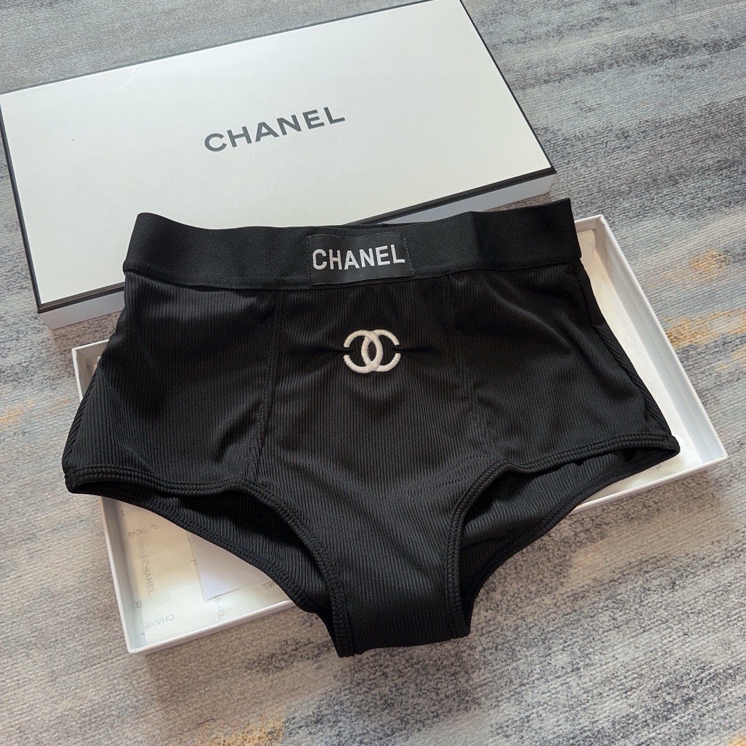 Bagsaaa Ch**el Black Bikini 02