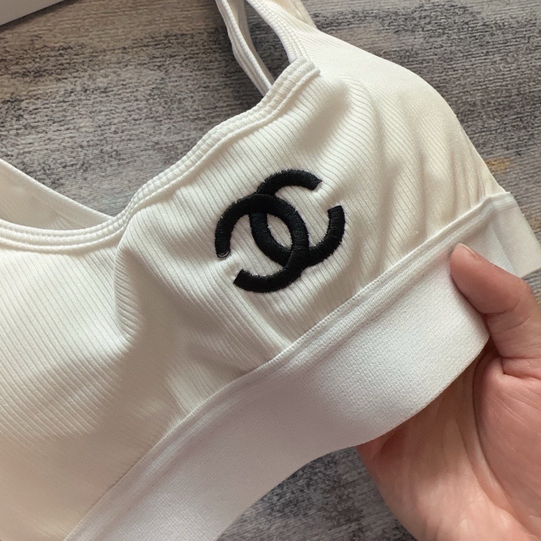 Bagsaaa Ch**el White Bikini 02