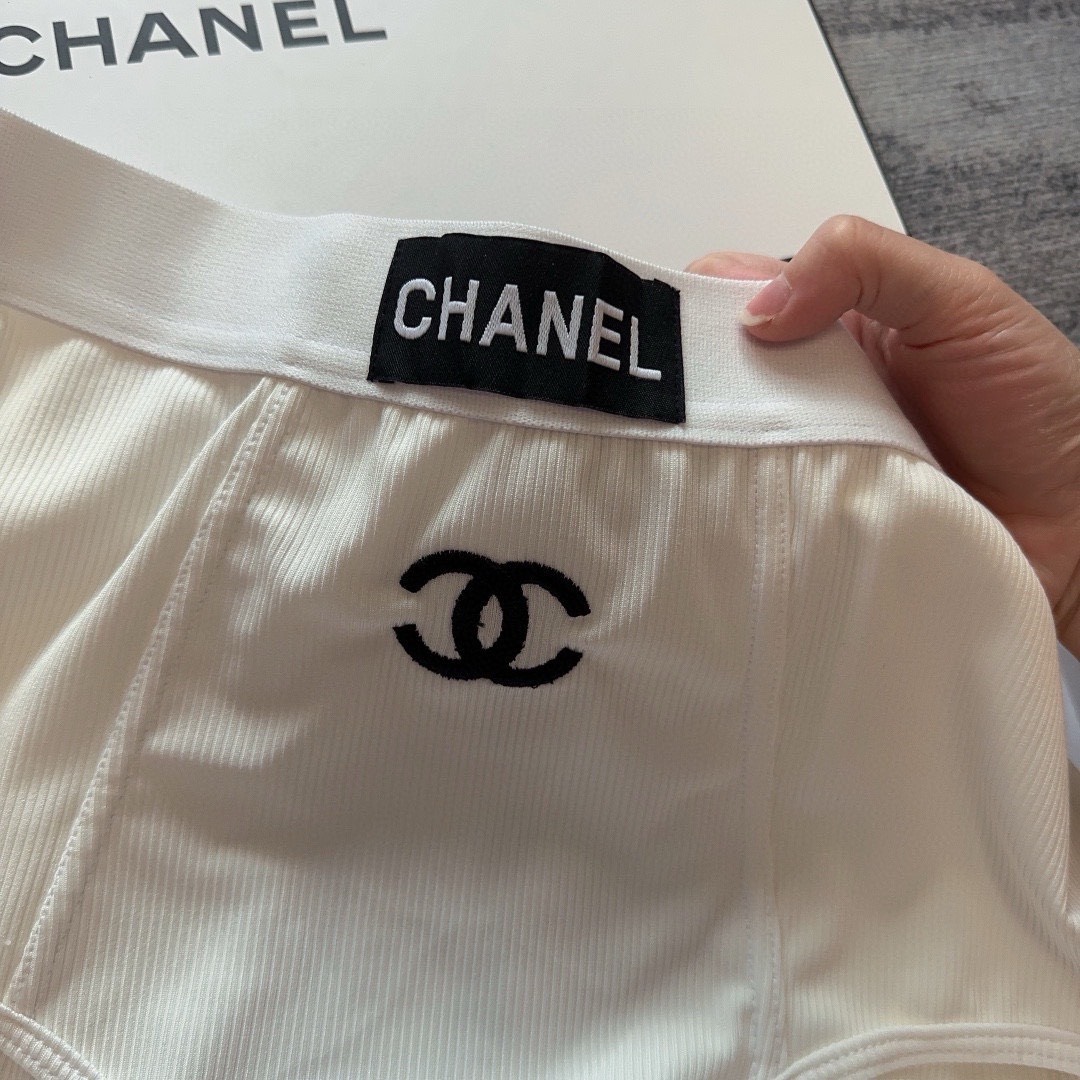 Bagsaaa Ch**el White Bikini 02