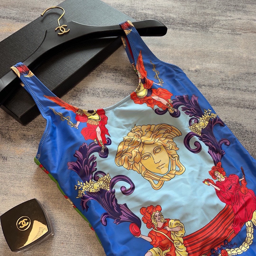 Bagsaaa Versace Medusa Renaissance One Piece Swimwear