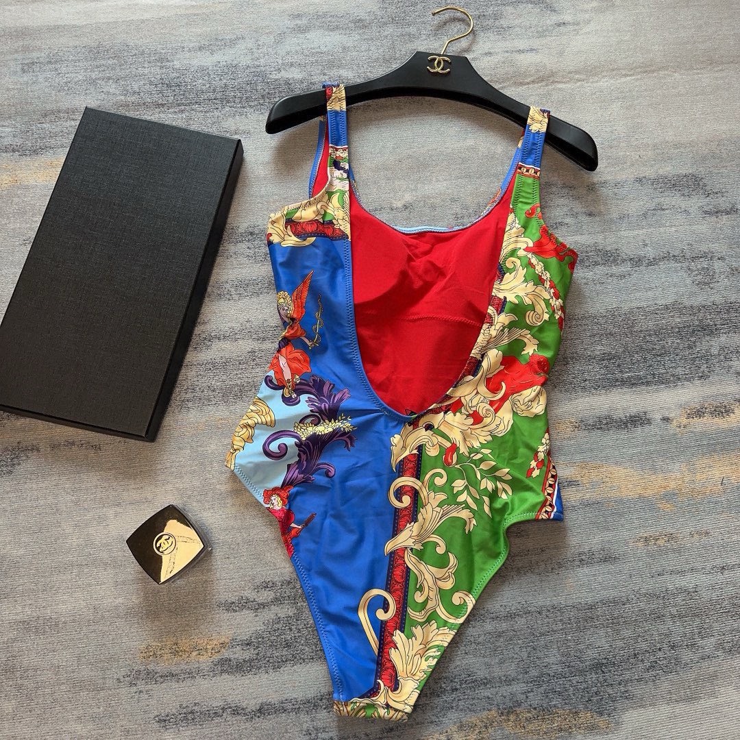 Bagsaaa Versace Medusa Renaissance One Piece Swimwear