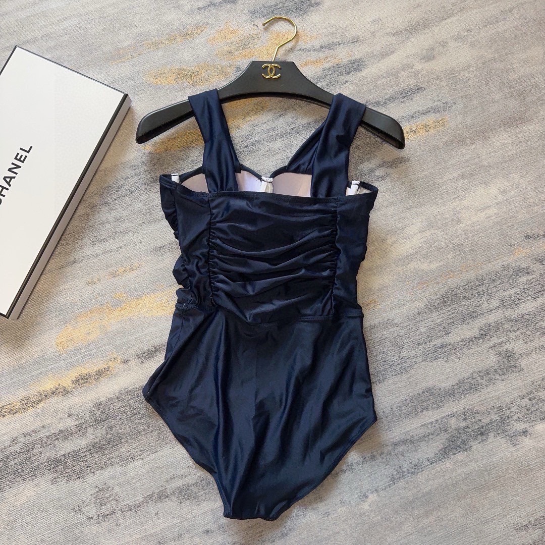 Bagsaaa Ch**el White and Black One Piece Swimwear 03