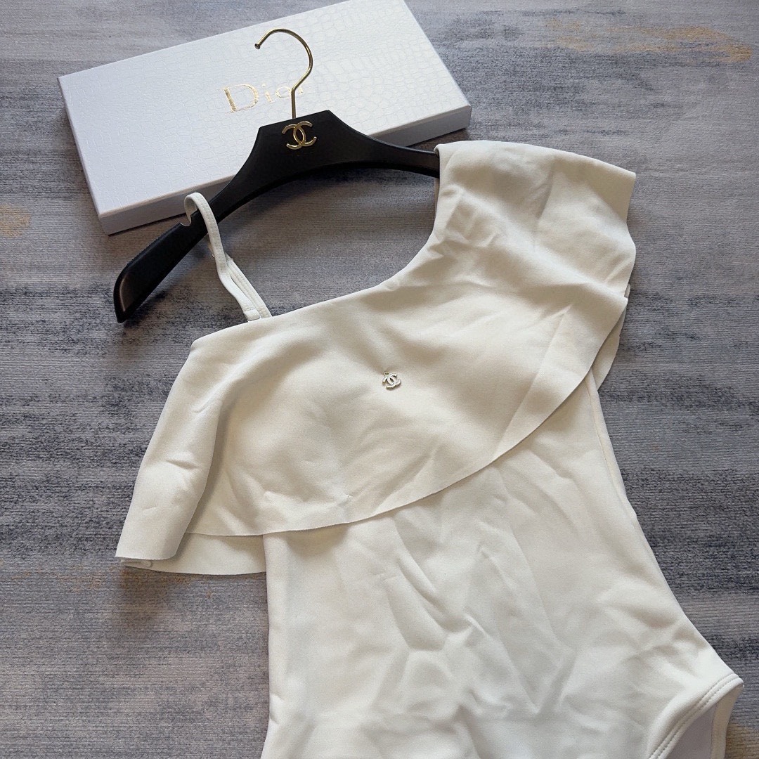 Bagsaaa Ch**el One Piece Swimwear