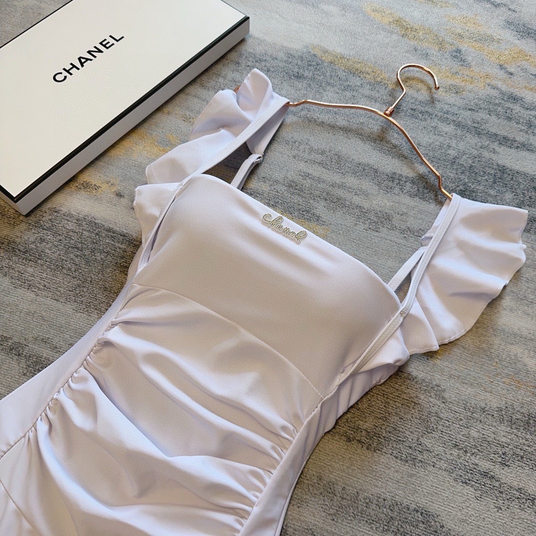 Bagsaaa Ch**el White One Piece Swimwear